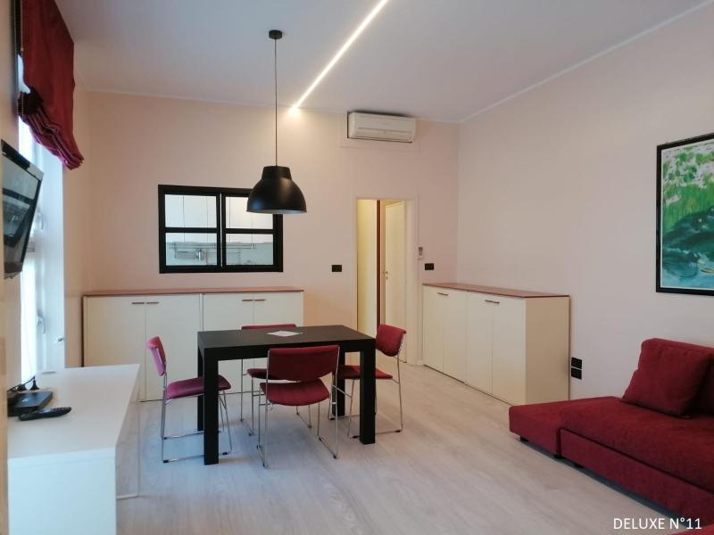 Deluxe One-Bedroom Apartment (4 Adults) image 2