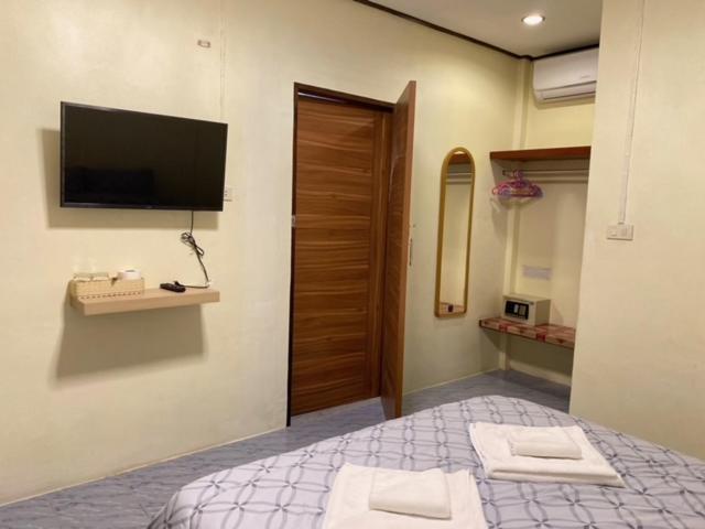 Baan Rom Mai Resort - image 4