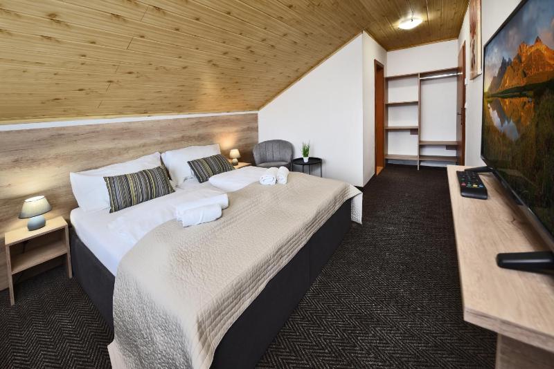Superior Double or Twin Room image 2