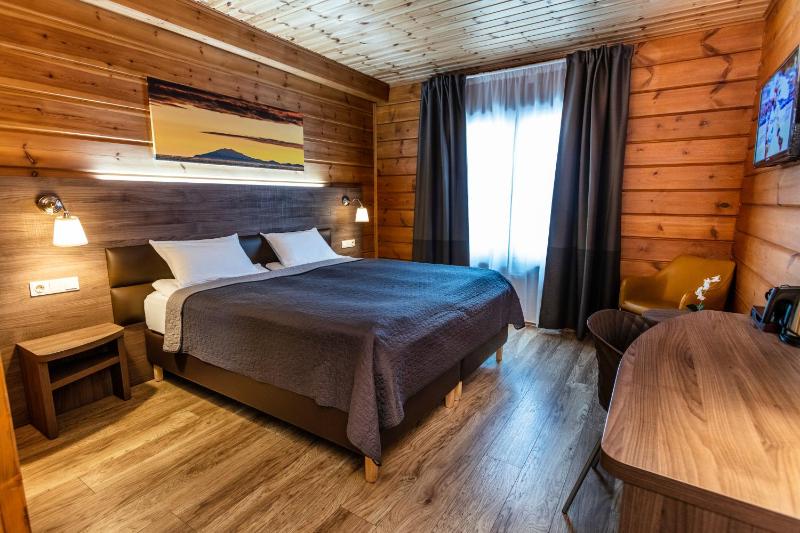 Double Room with Private Bathroom image 3