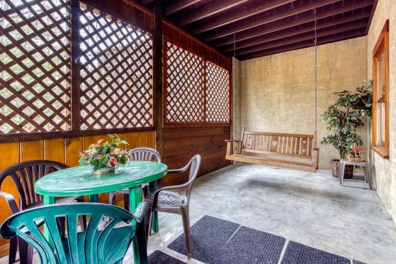 Five-Bedroom House image 4