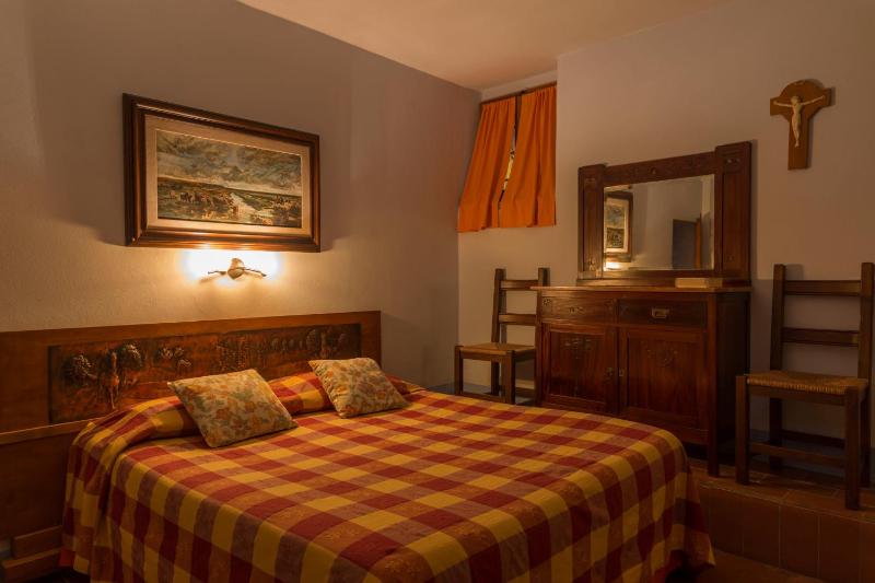Two-Bedroom Apartment (6 Adults) image 3