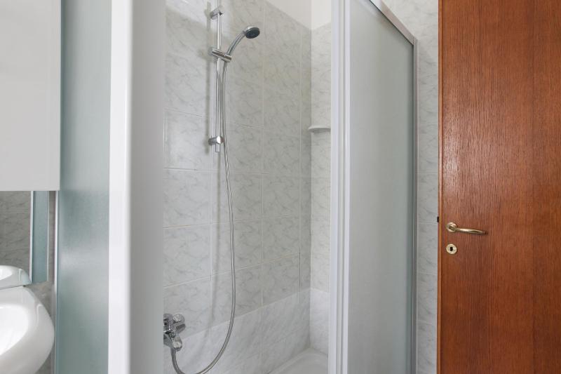 One-Bedroom Apartment image 2