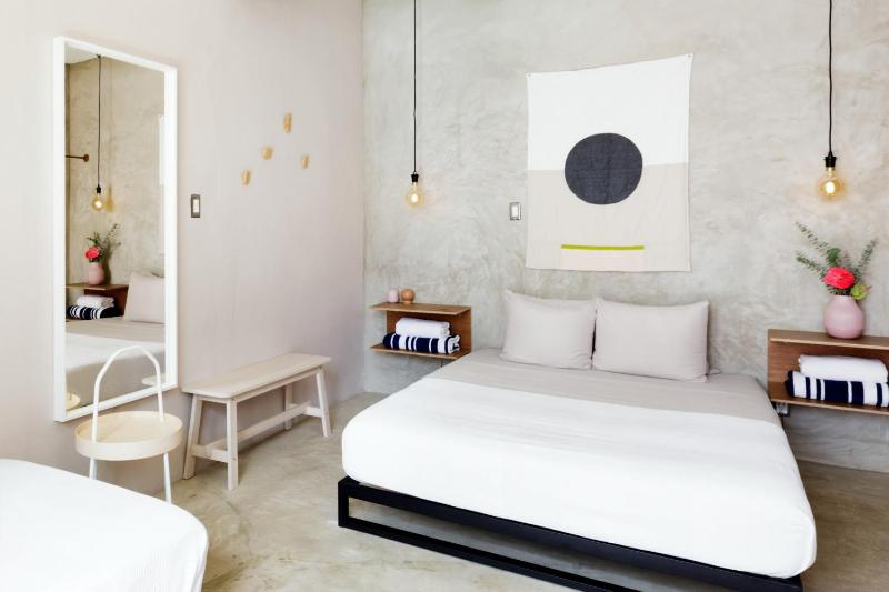 Studio Apartment image 4