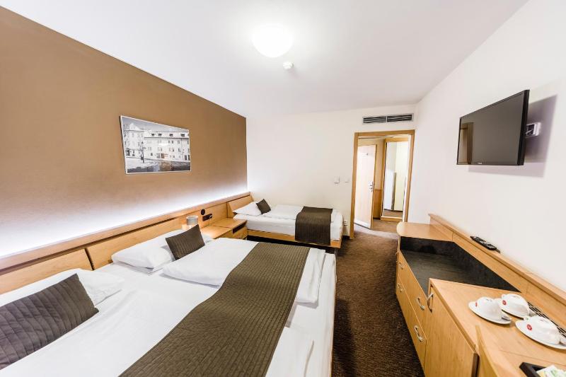 Triple Room image 4