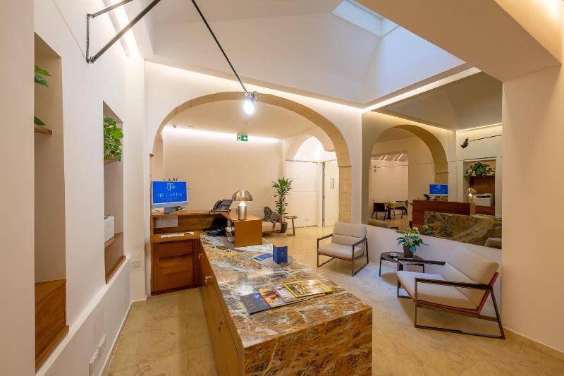 The Capital Boutique Hotel - image 11