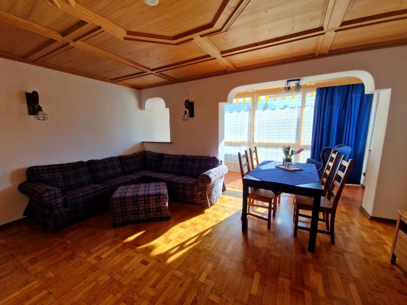 Suite with Garden View image 4