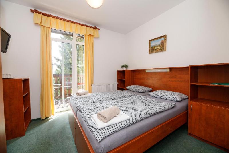 Double Room with Balcony image 1
