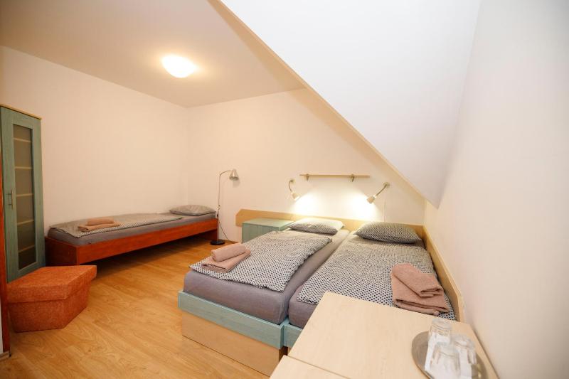 Family Suite (5 Adults) image 4