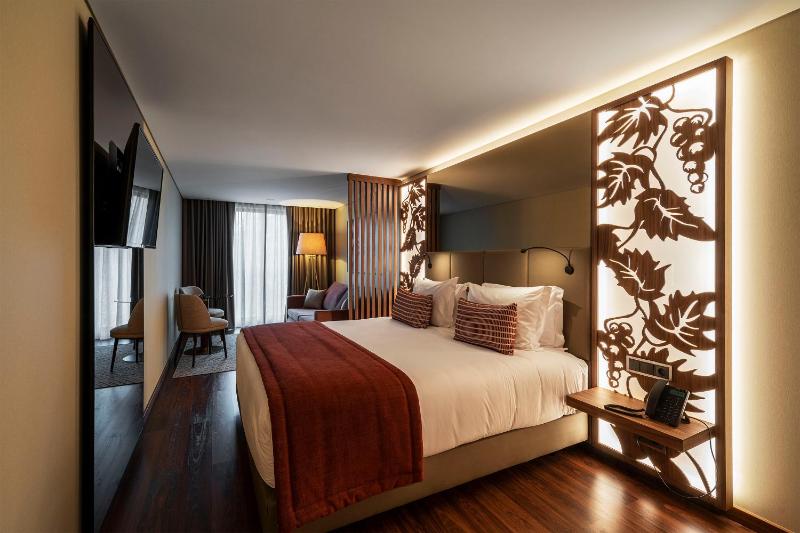 TURIM Oporto Hotel - image 42