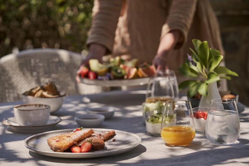 Yria Island Boutique Hotel & Spa - image 14