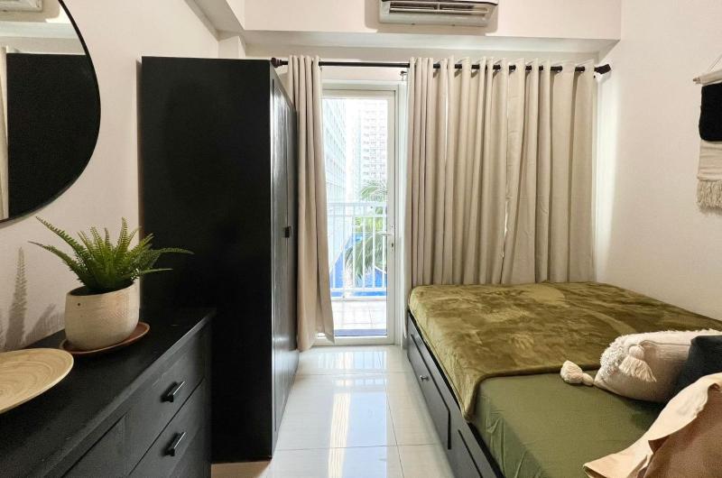 shore-residences-staycation-by-celestine