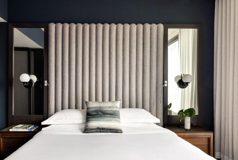 King Room image 2