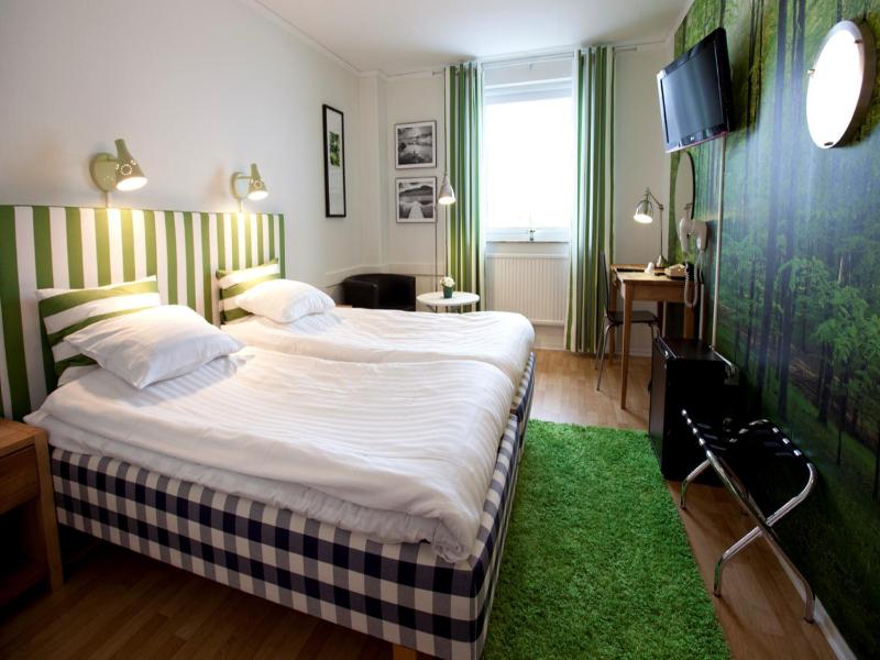 Twin Room image 1