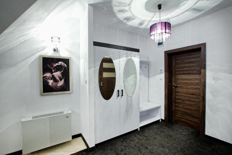 Apartment image 4