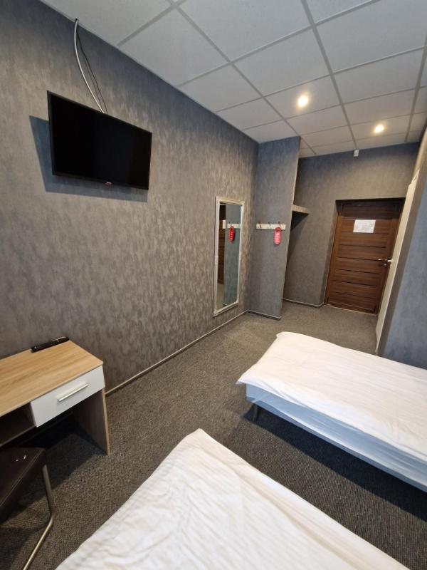 Twin Room  image 3