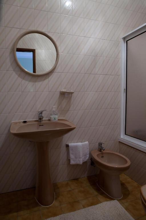 Single Room image 2