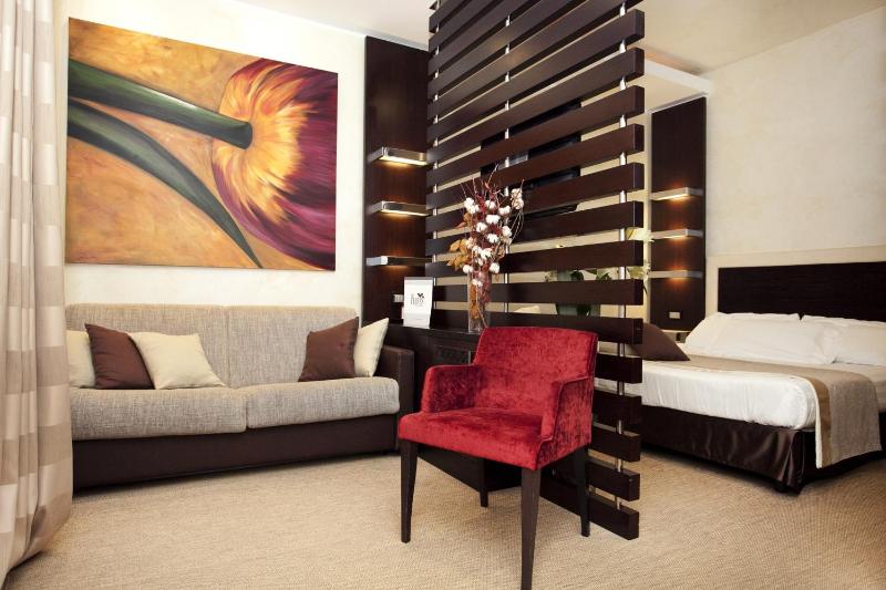Superior Suite image 3
