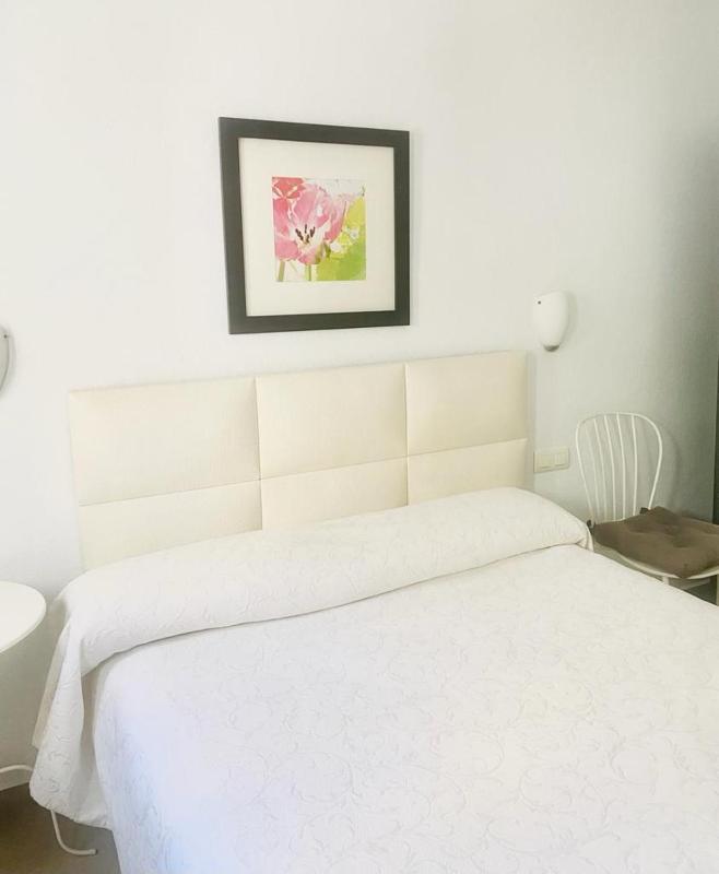 Single Room image 1
