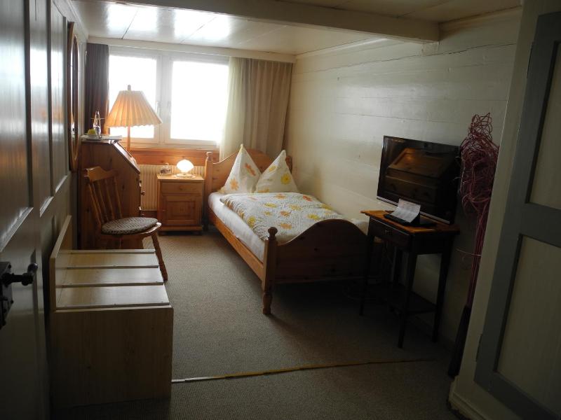 Budget Single Room image 1