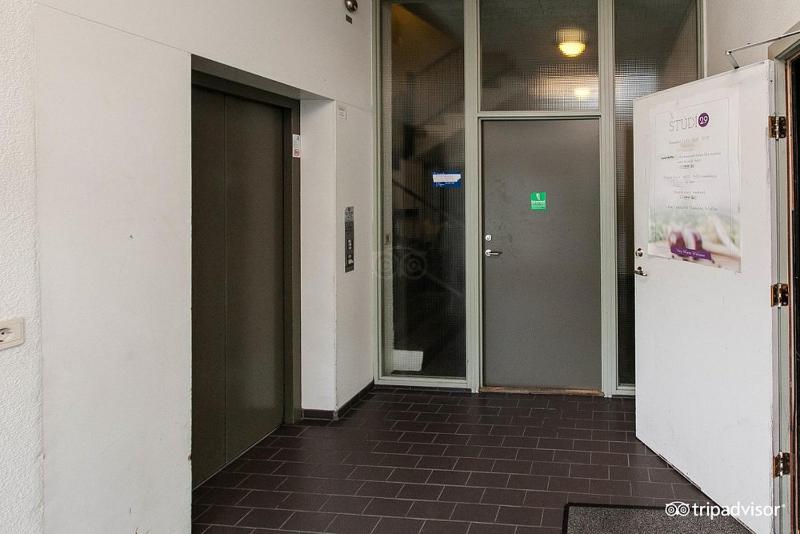 101 Guesthouse Hotel - image 8