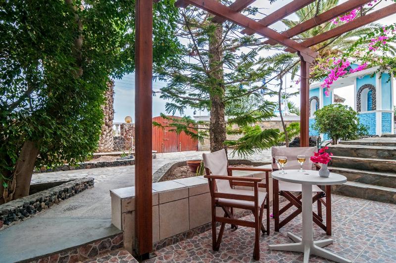 Standard Twin Room image 3