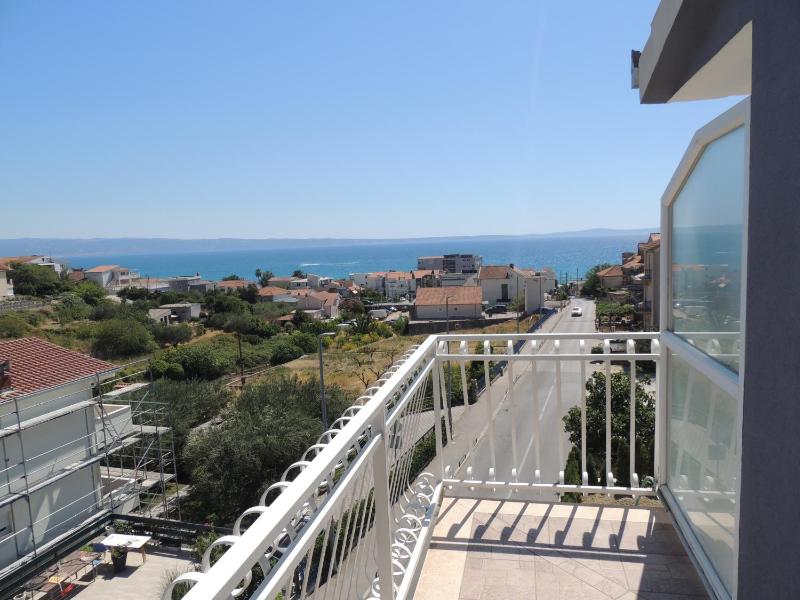Studio with Sea View image 3