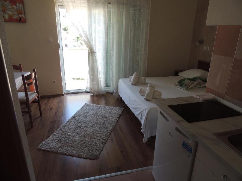 Apartments Nika - image 11