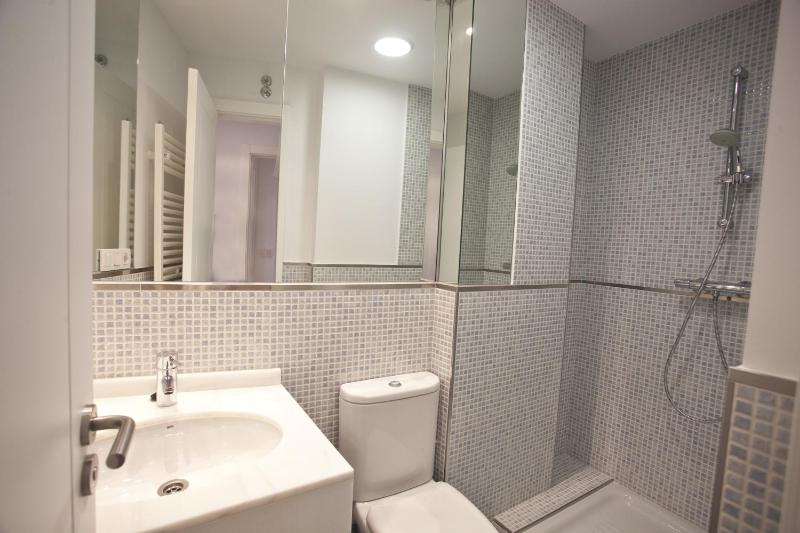 Galo Two-Bedroom Apartment image 1