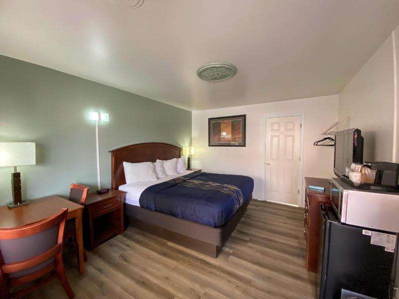 Superior King Room image 1
