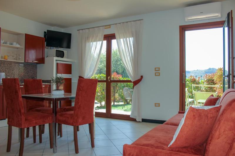 One-Bedroom Suite image 3