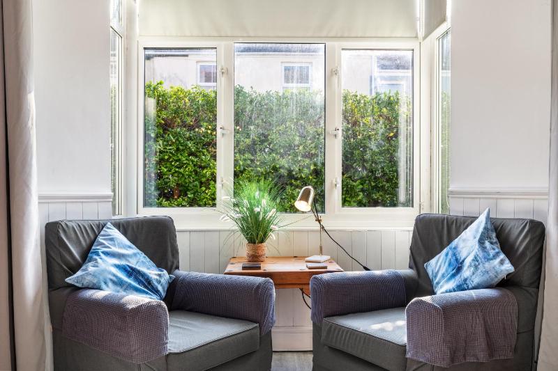 Sunbury Villa - Close to Town and Beaches - image 16