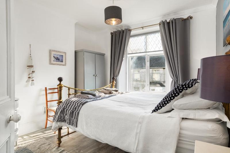 Sunbury Villa - Close to Town and Beaches - image 6