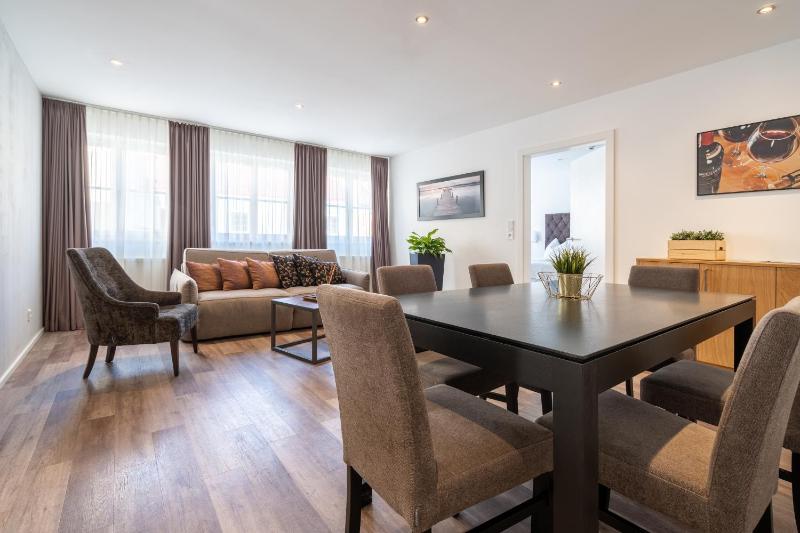 Deluxe Apartment image 1