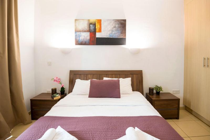 BLISS - Coralli Beachfront Apartment - image 12