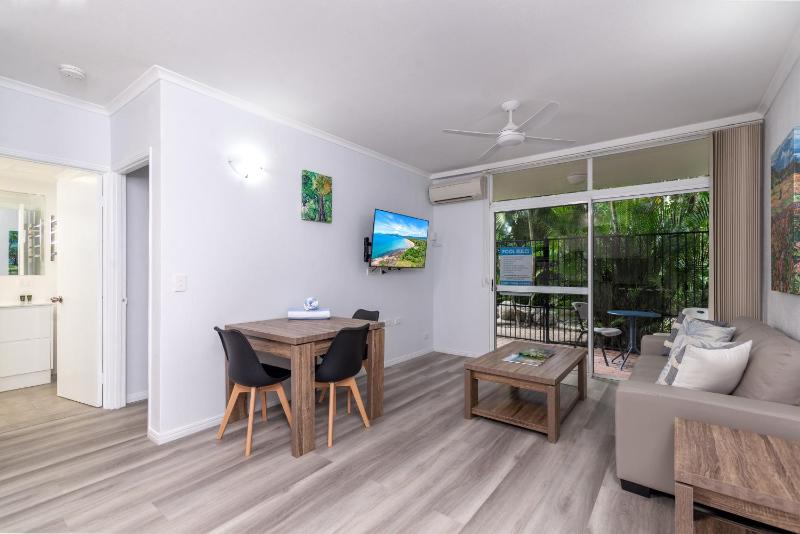 Seascape Holidays - Coral Apartments - image 27