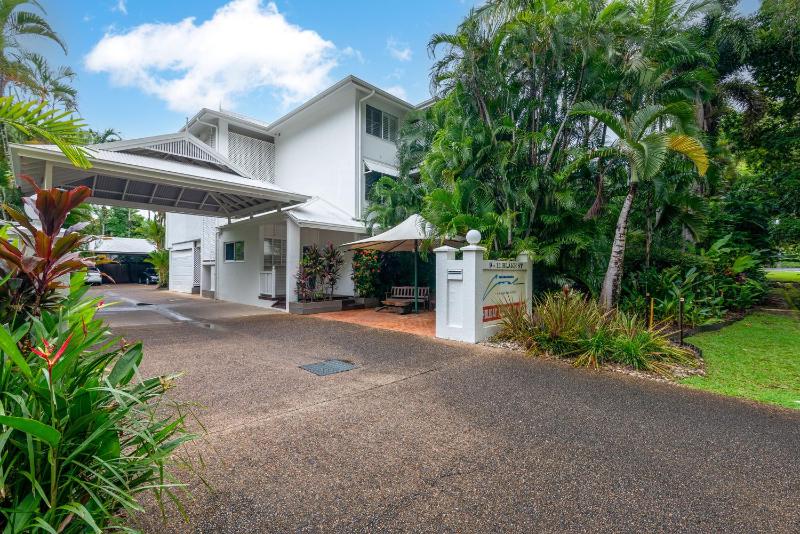 Seascape Holidays - Coral Apartments - image 18