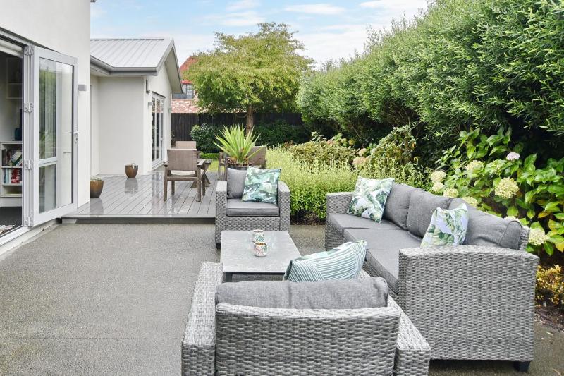 Jeffreys Road - Christchurch Holiday Homes - image 13