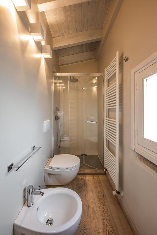Superior Suite image 4