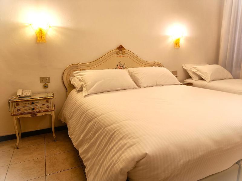 Quadruple Room with Private Bathroom image 1