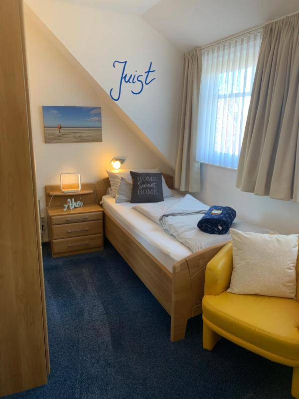 Single Room image 1
