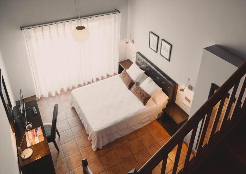 Quadruple Room image 3