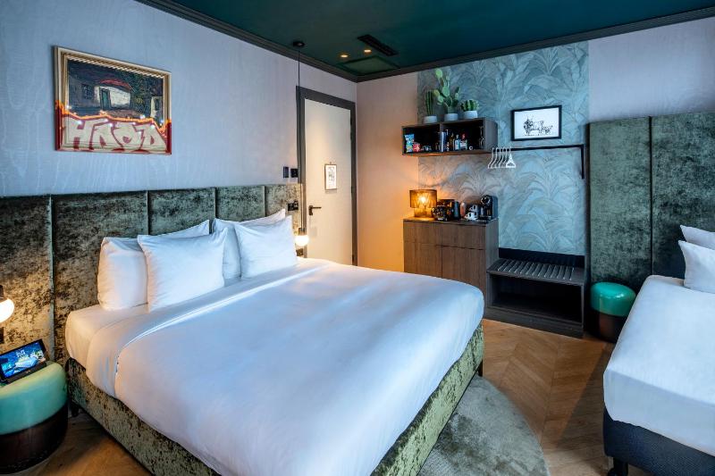 Standard Triple Room image 1