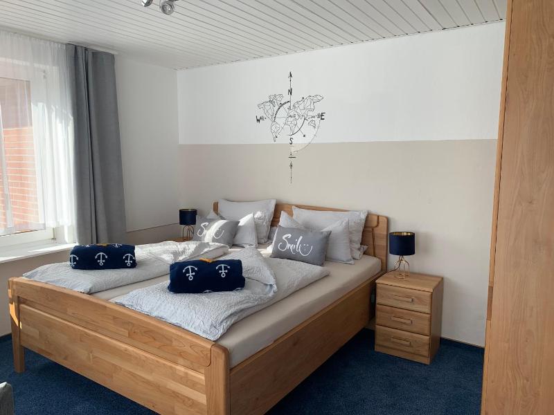 Double Room with Balcony image 1
