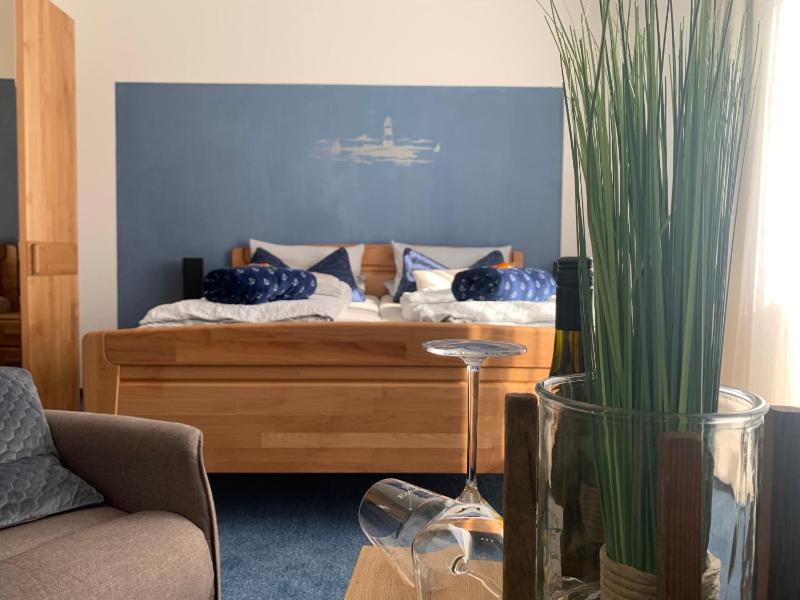 Double Room with Garden View image 1