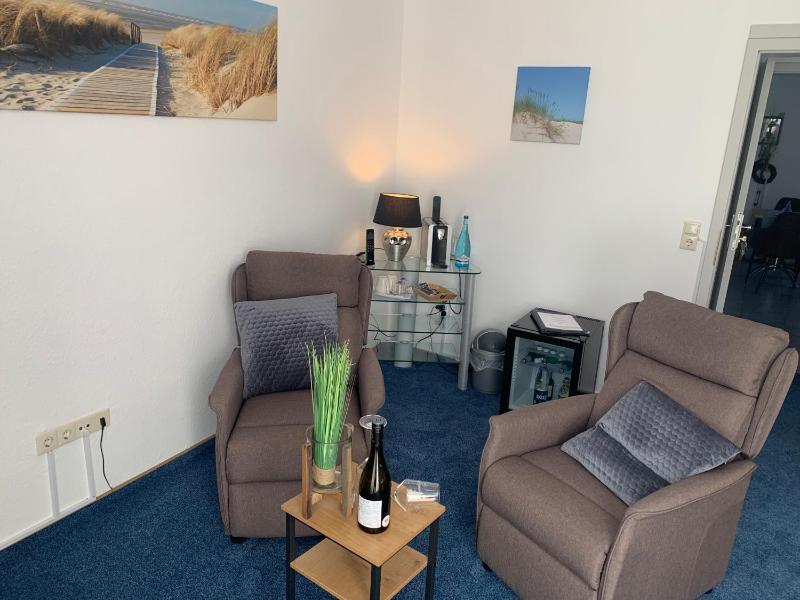 Double Room with Garden View image 4