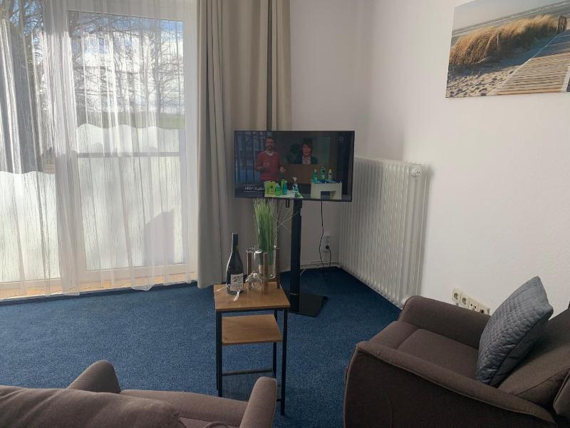 Double Room with Garden View image 3