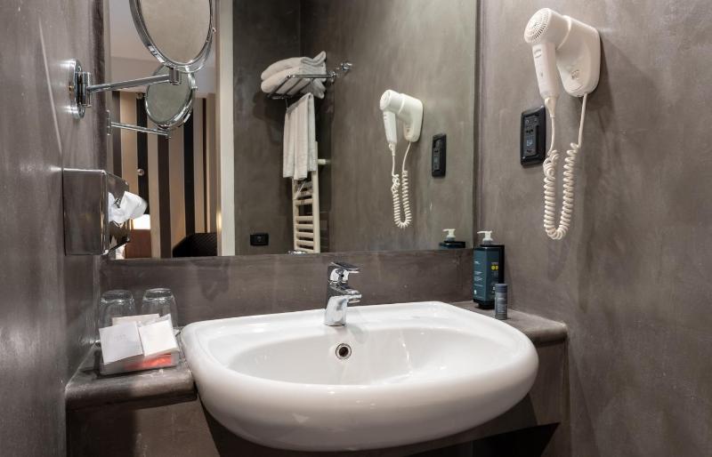 Junior Suite image 3