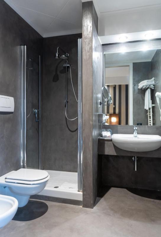 Junior Suite image 2