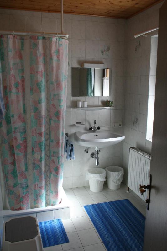 Double Room with Balcony image 2